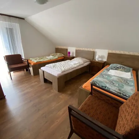 Verona Panzió 3* Dobrokoz